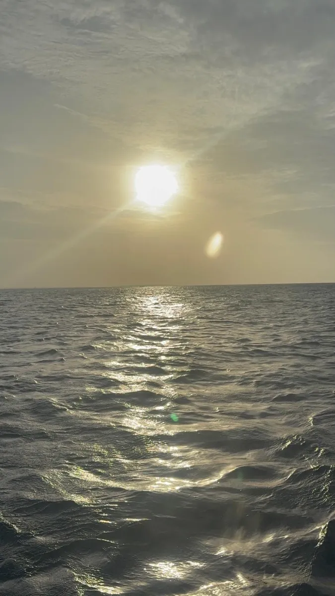 Coucher de soleil sur l'océan Indien